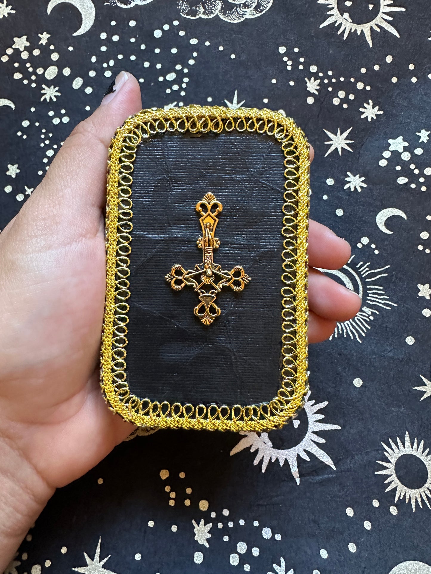 Ave Satanas! Pocket Altar
